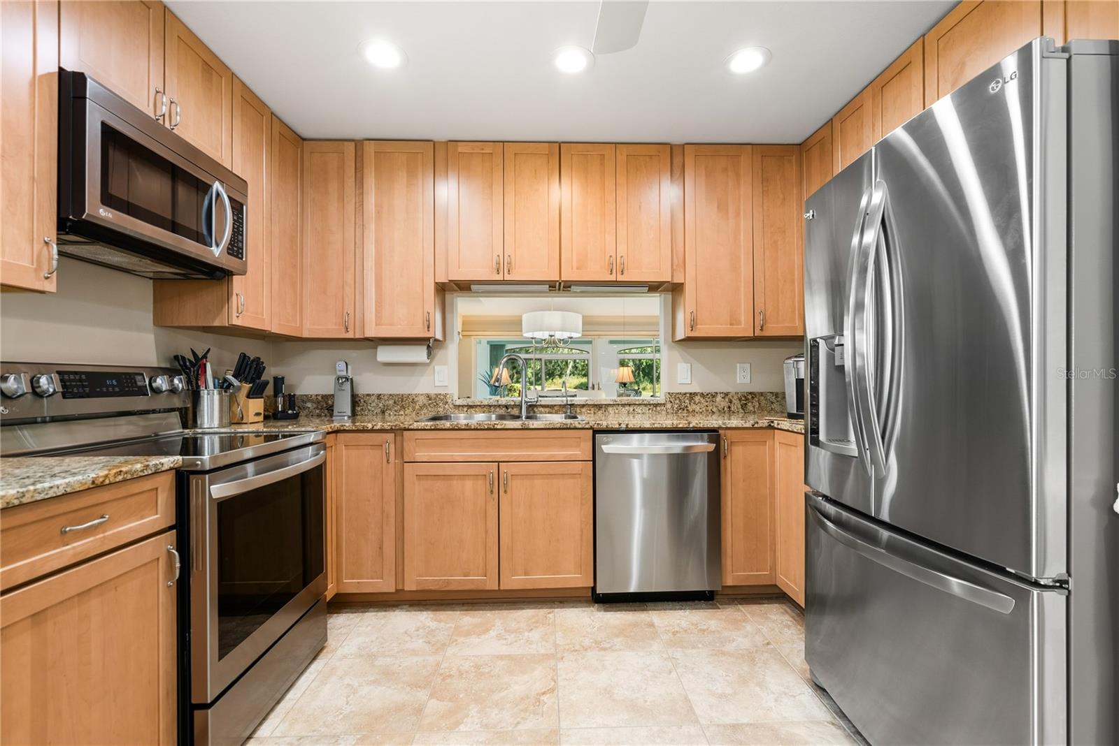 OAKLEY GREEN - Residential