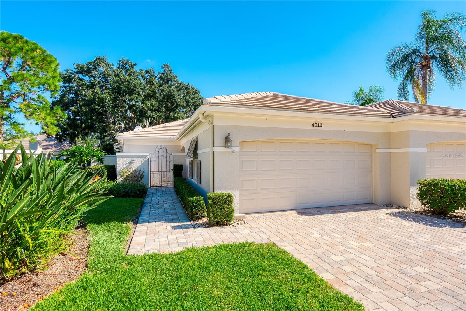4016 OAKLEY GREENE 40