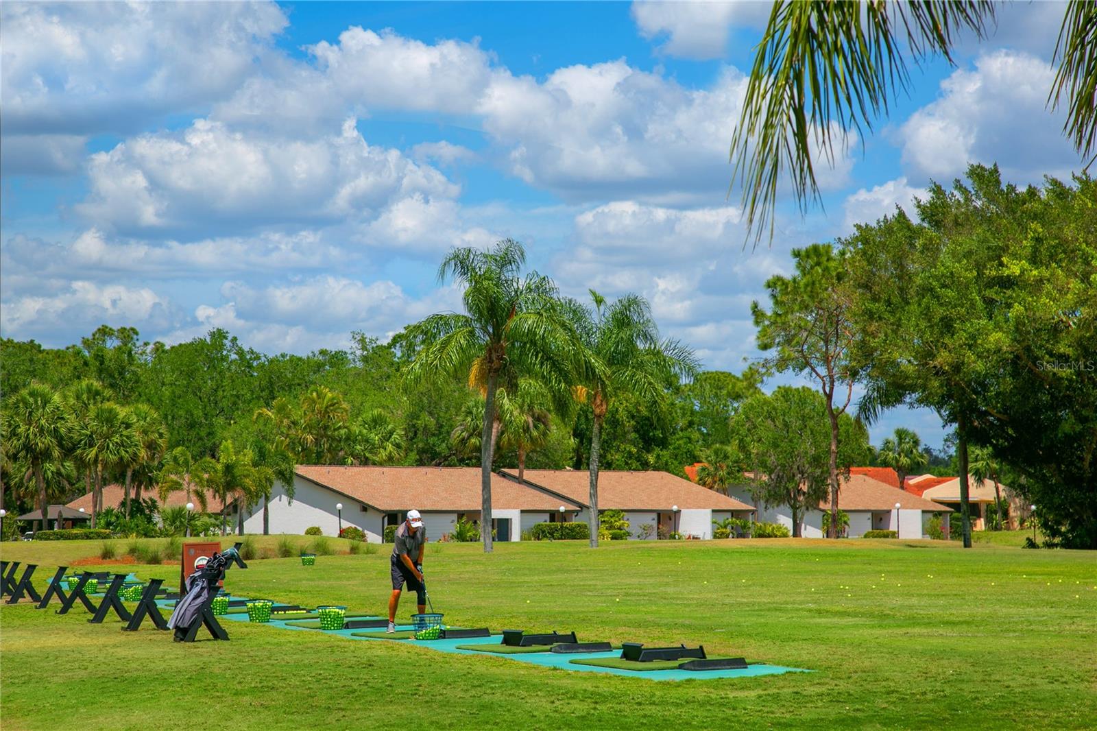 OAKLEY GREEN - Residential