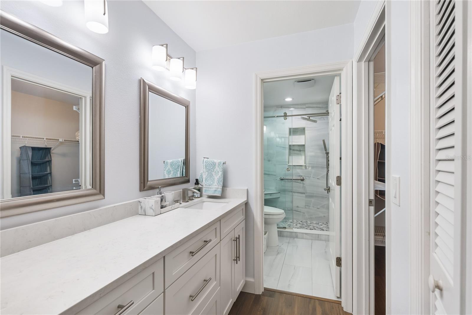 OAKLEY GREEN - Residential