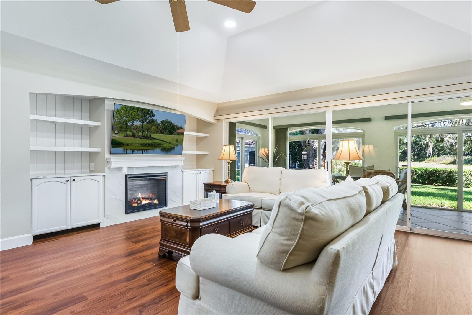 OAKLEY GREEN - Residential