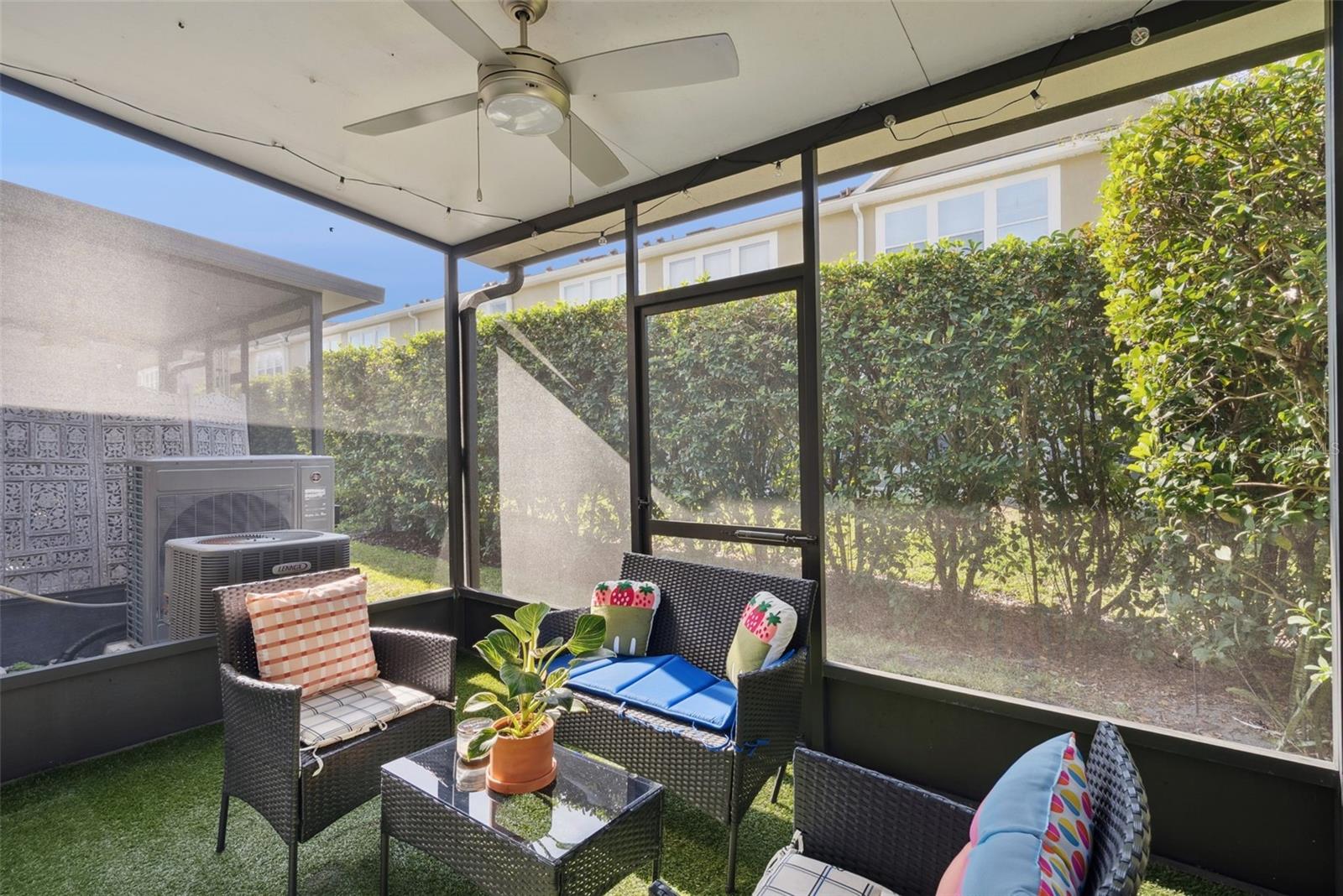 VISTAS AT LAKE HOWELL - Residential