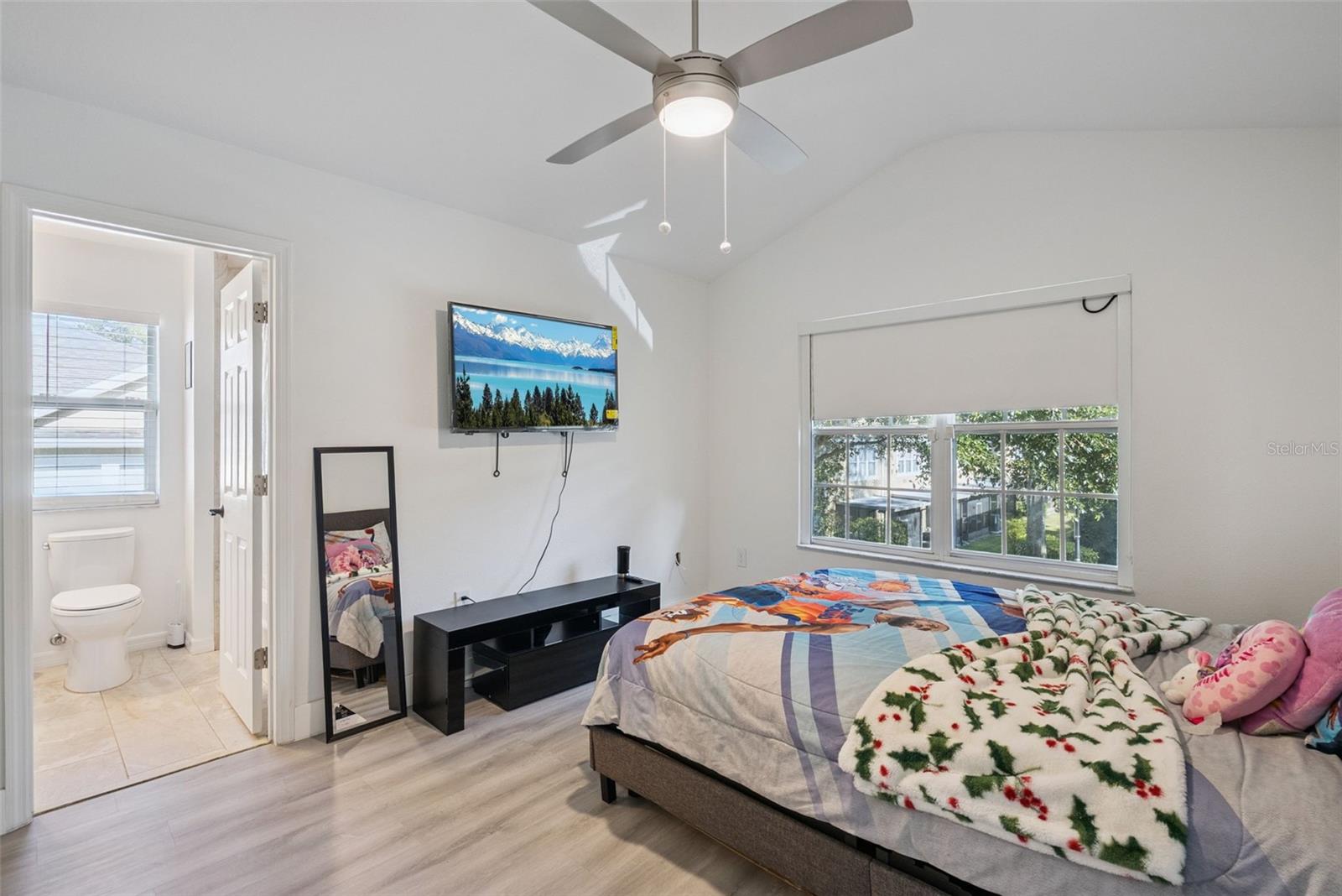 VISTAS AT LAKE HOWELL - Residential