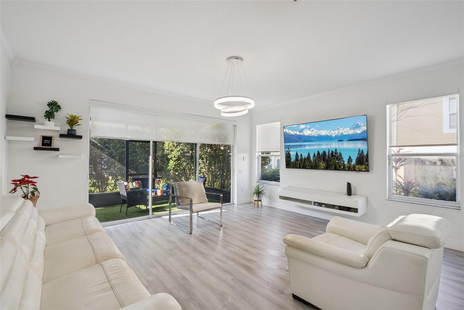 VISTAS AT LAKE HOWELL - Residential