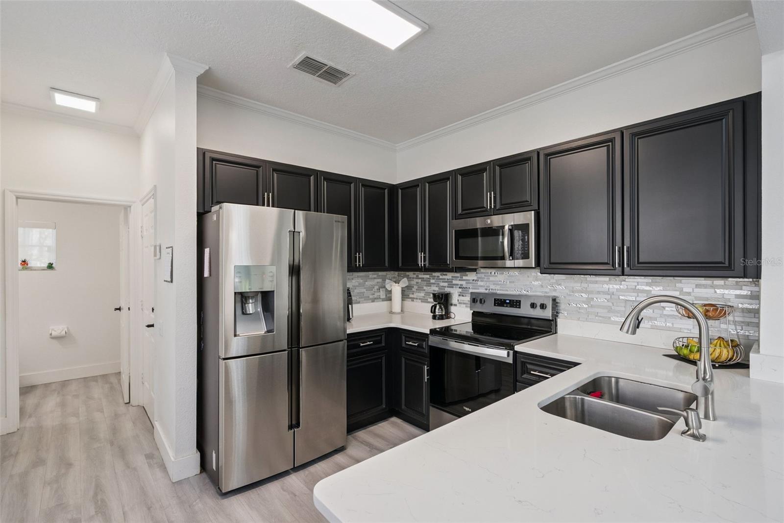 VISTAS AT LAKE HOWELL - Residential