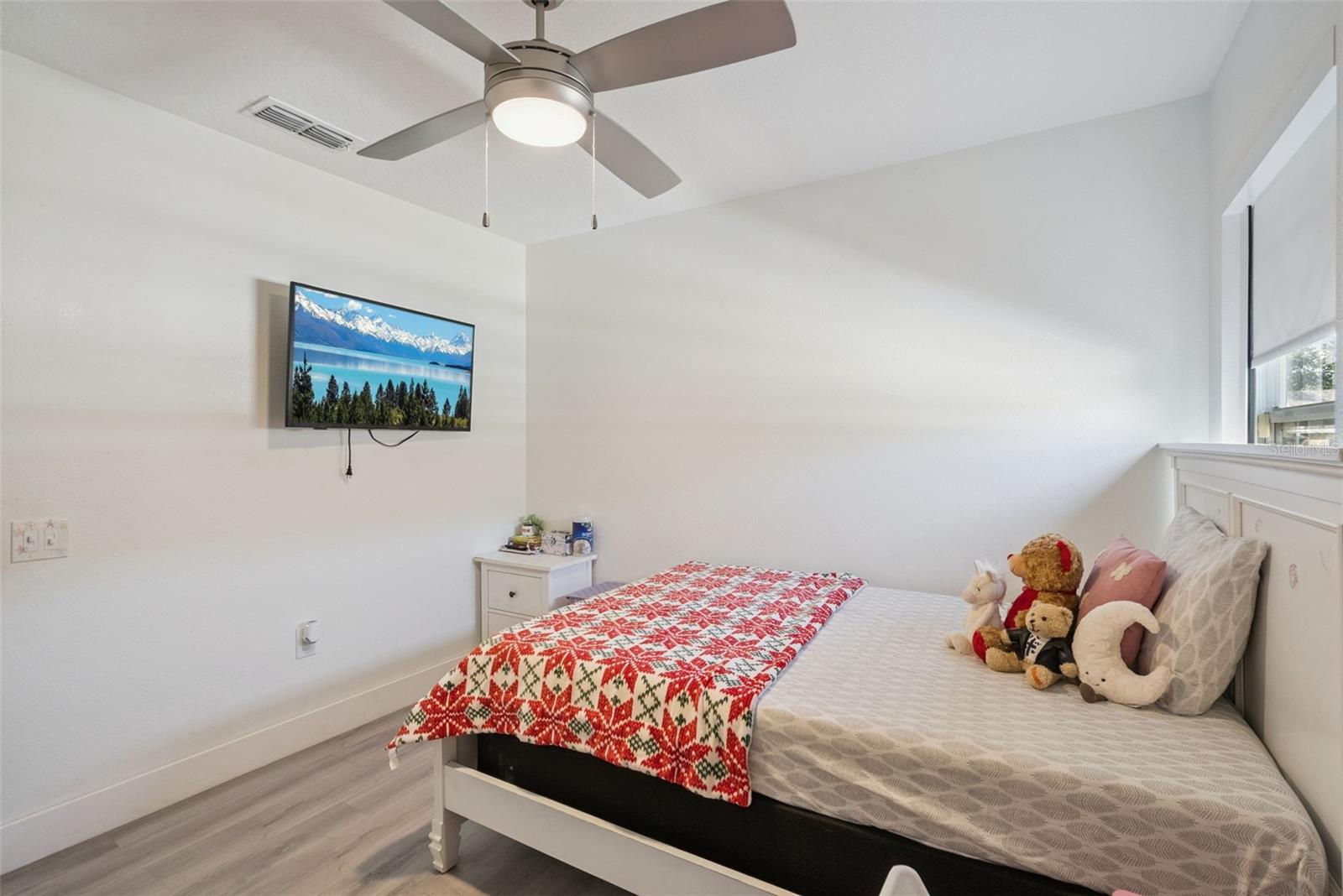 VISTAS AT LAKE HOWELL - Residential