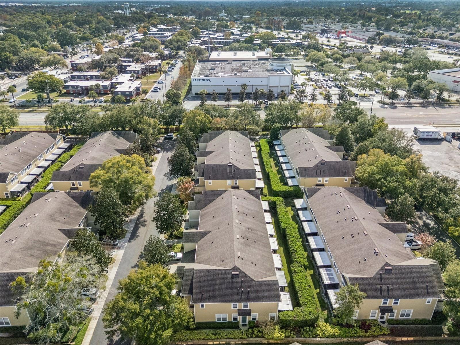 VISTAS AT LAKE HOWELL - Residential