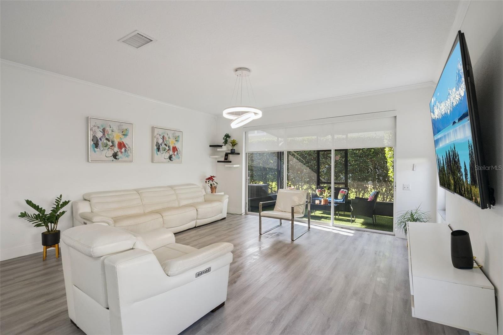 VISTAS AT LAKE HOWELL - Residential