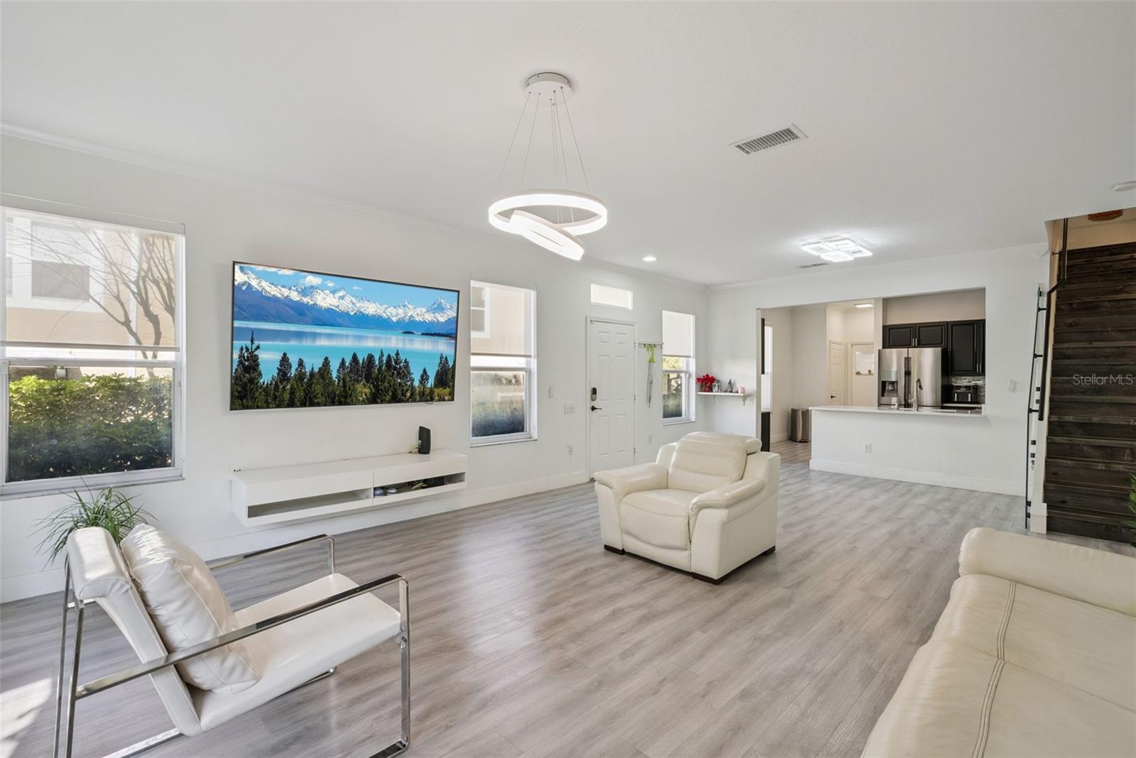 VISTAS AT LAKE HOWELL - Residential