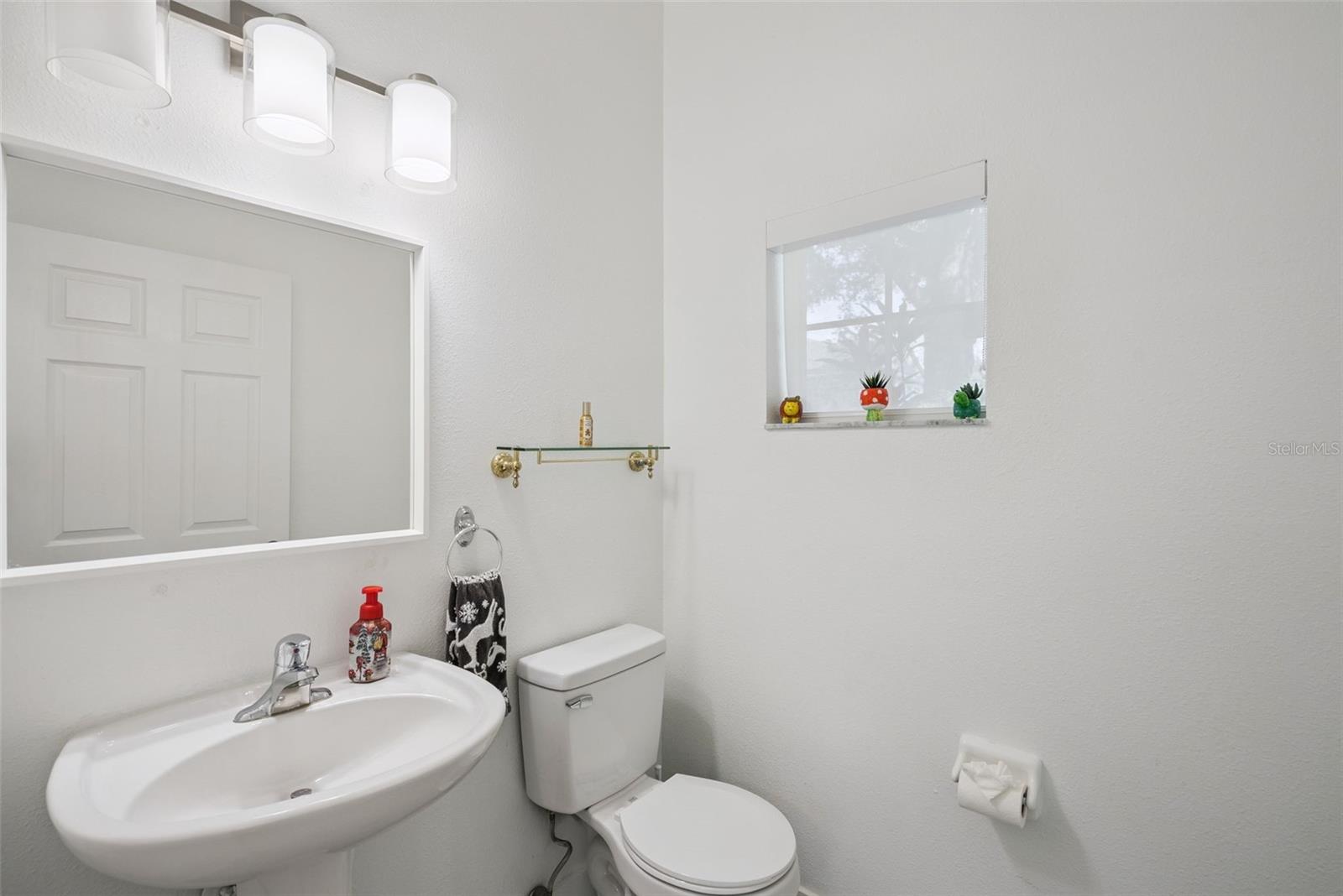 VISTAS AT LAKE HOWELL - Residential