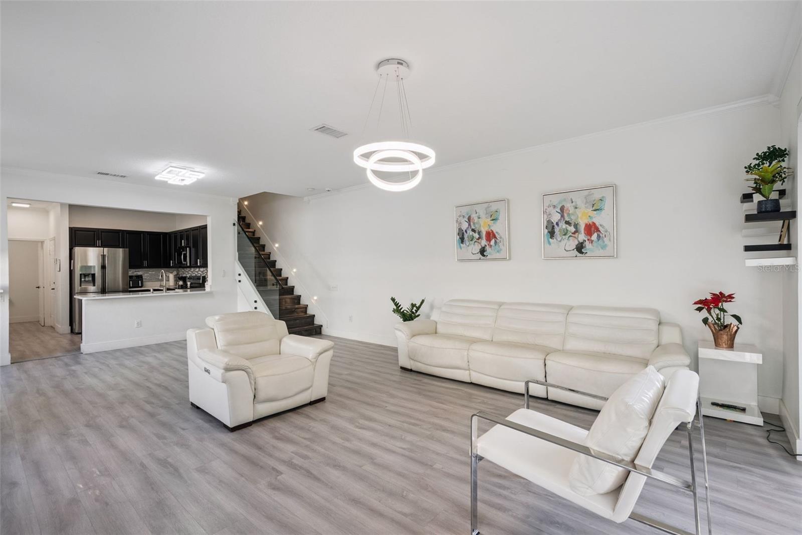 VISTAS AT LAKE HOWELL - Residential