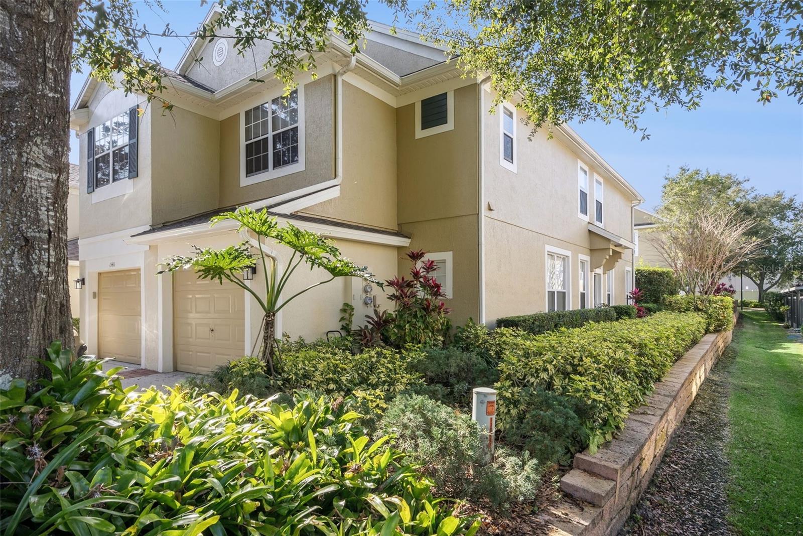 1552 FLORENTINO LANE