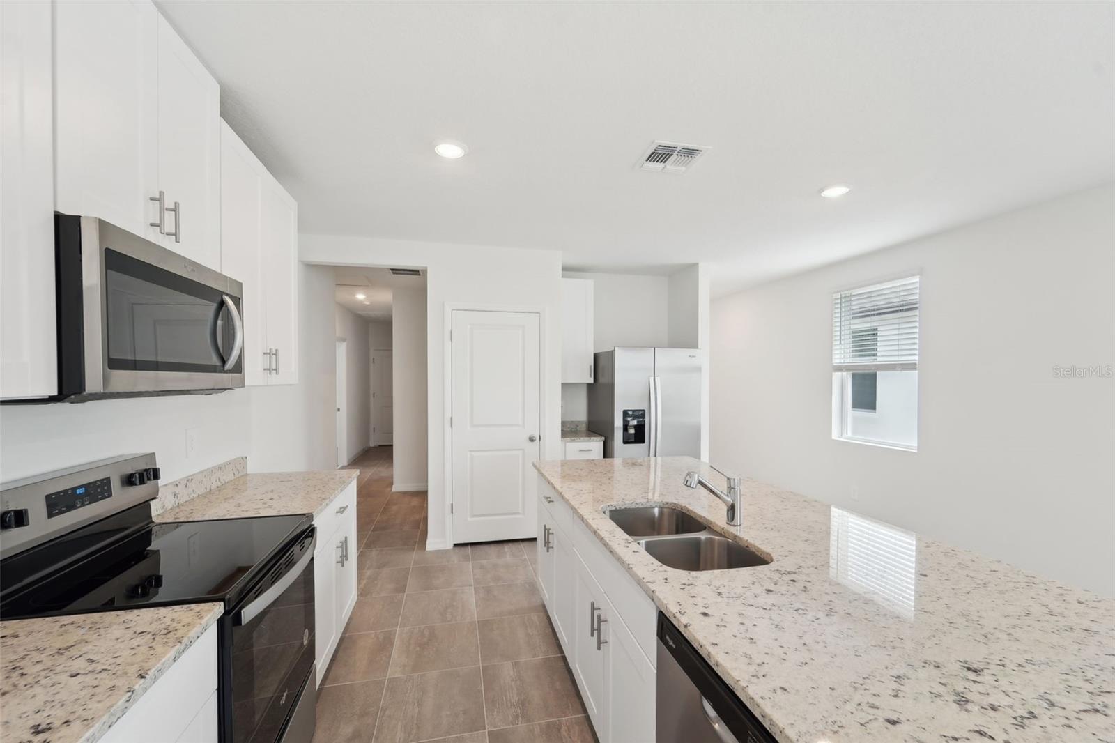 428 LAZY SHORE DRIVE
