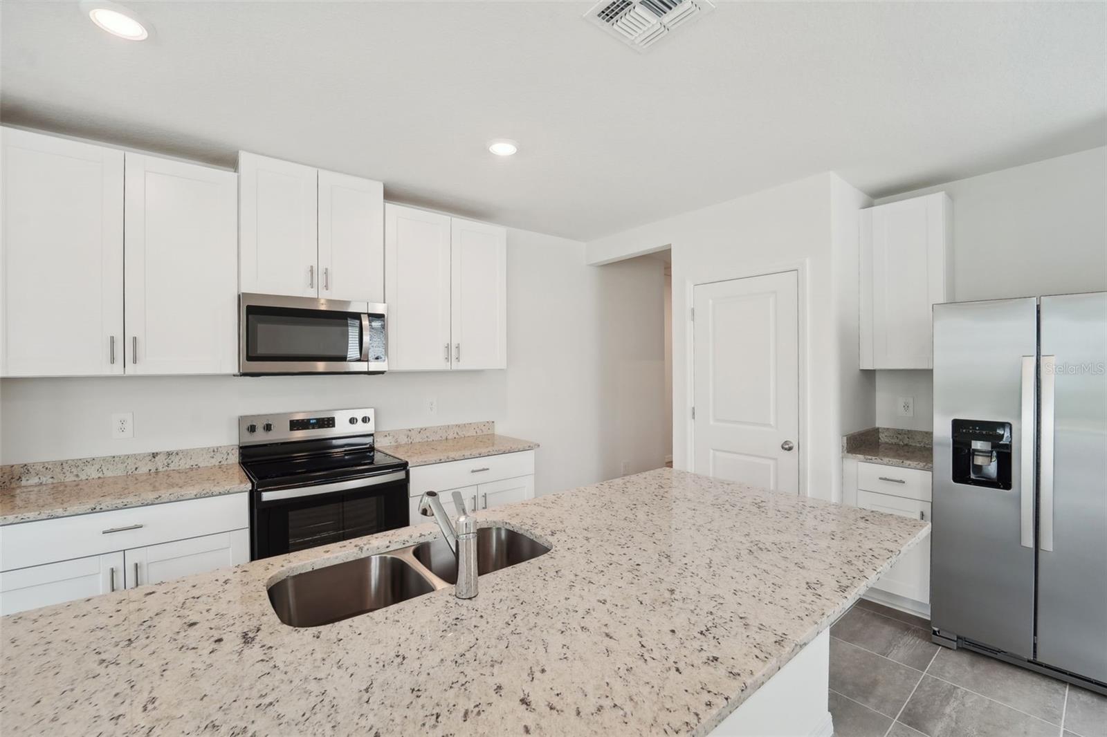 428 LAZY SHORE DRIVE