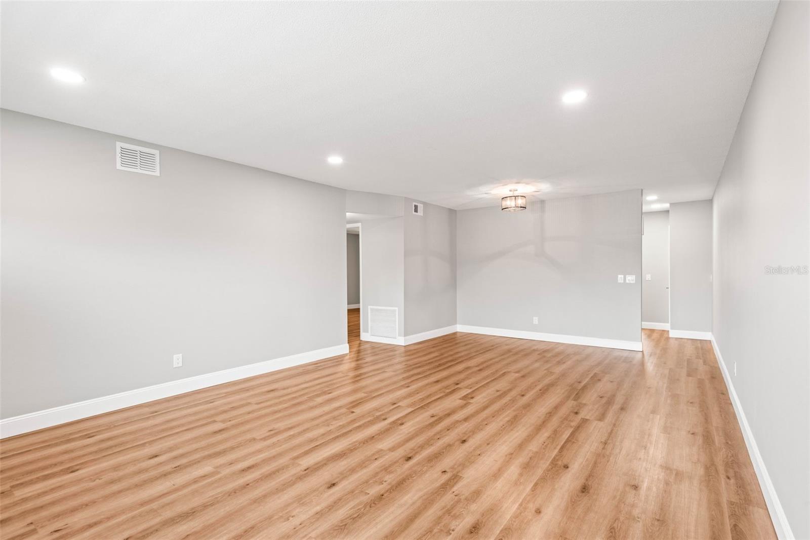 2041 AUSTRALIA WAY W 35