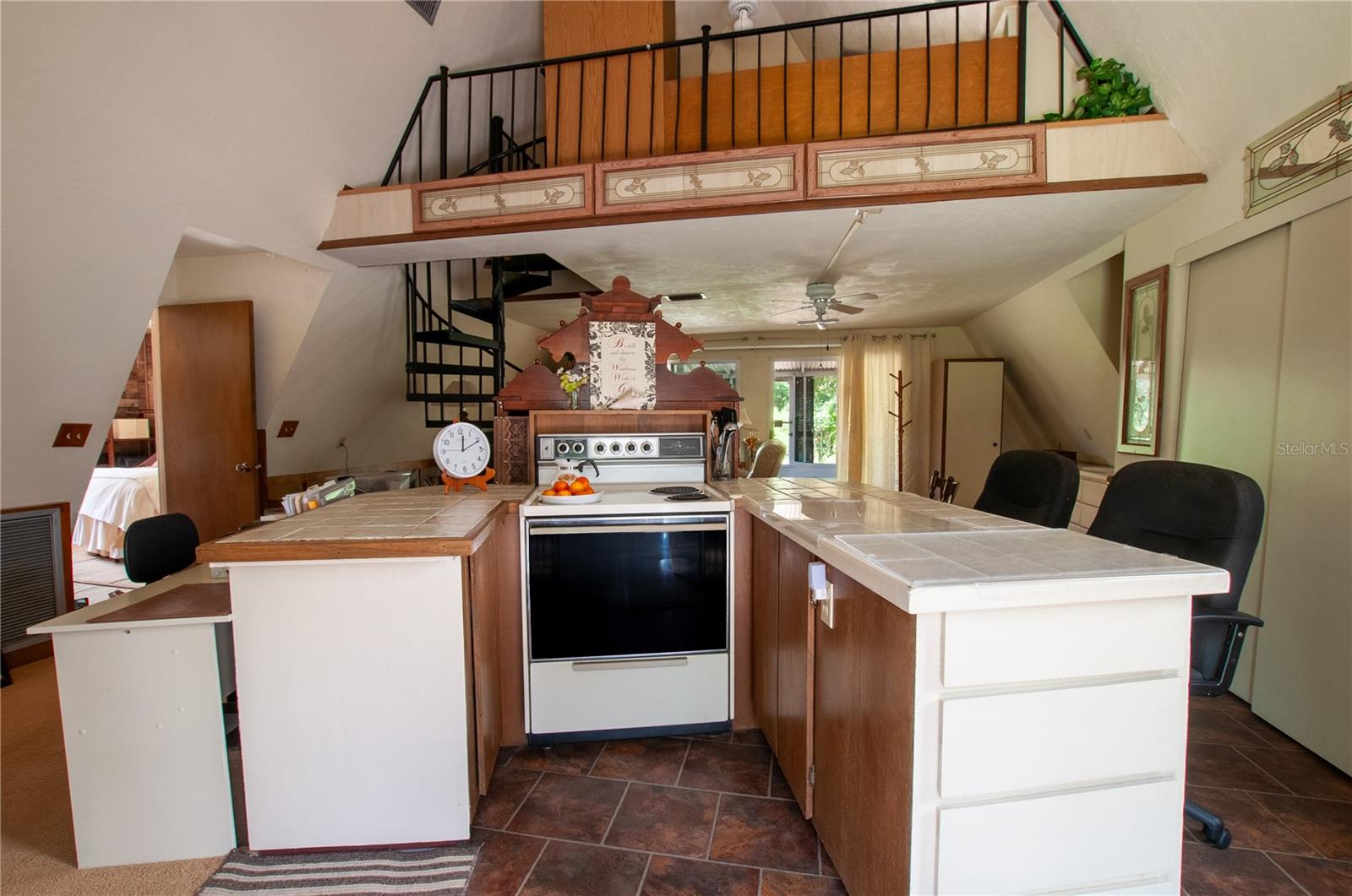 COUNTRY RANCHES - Residential