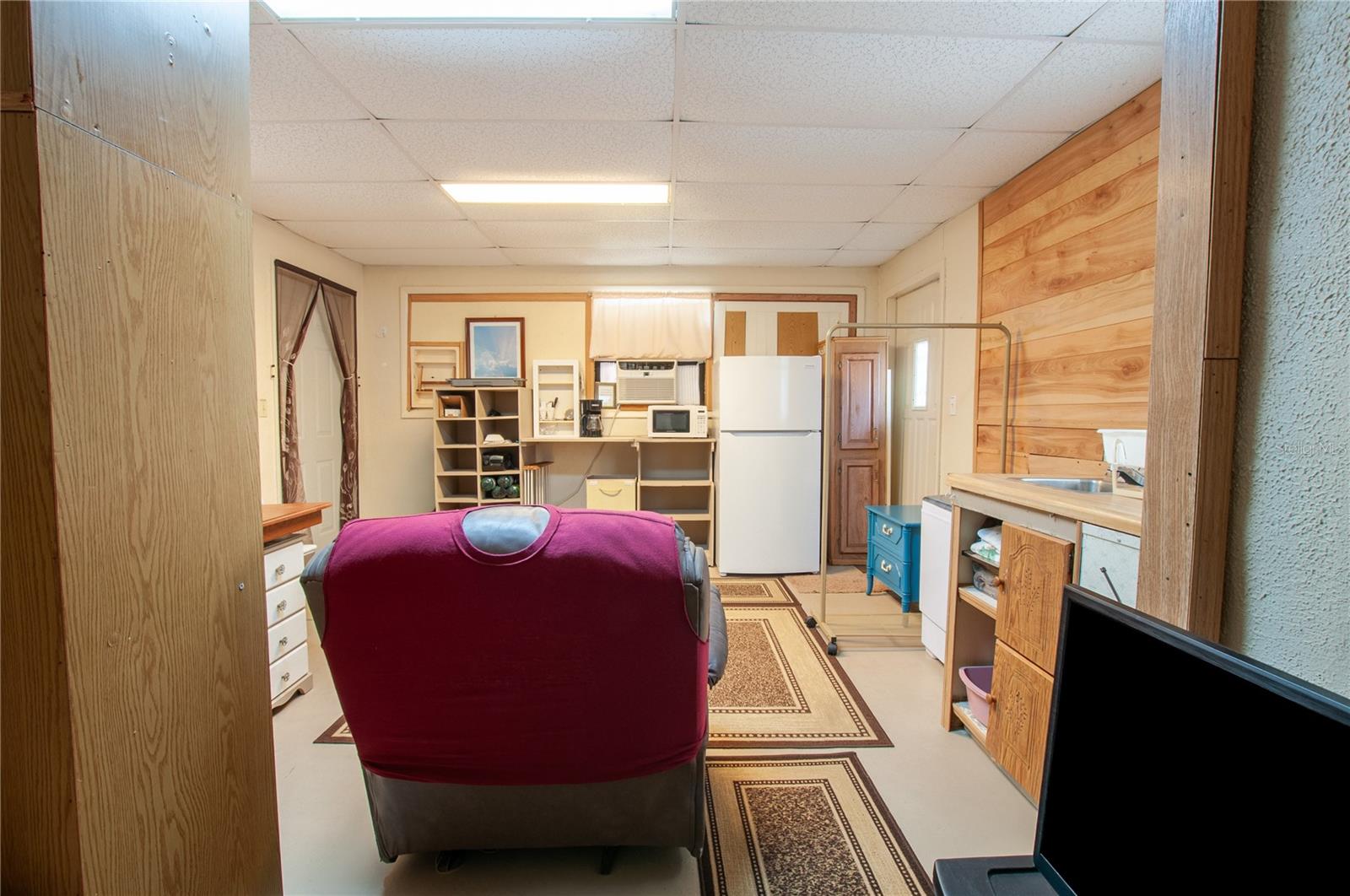 COUNTRY RANCHES - Residential