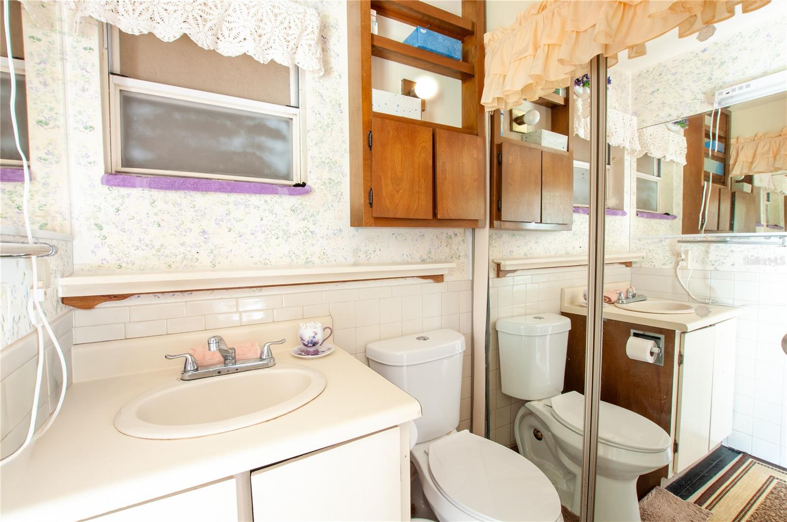 COUNTRY RANCHES - Residential