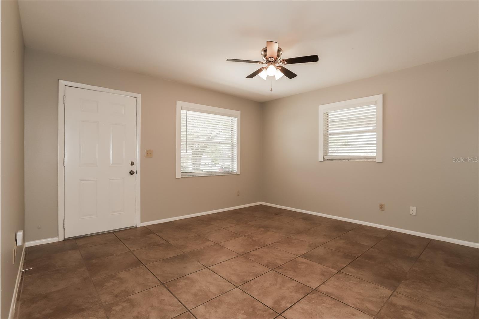 HIGHLAND COURT - Residential Lease