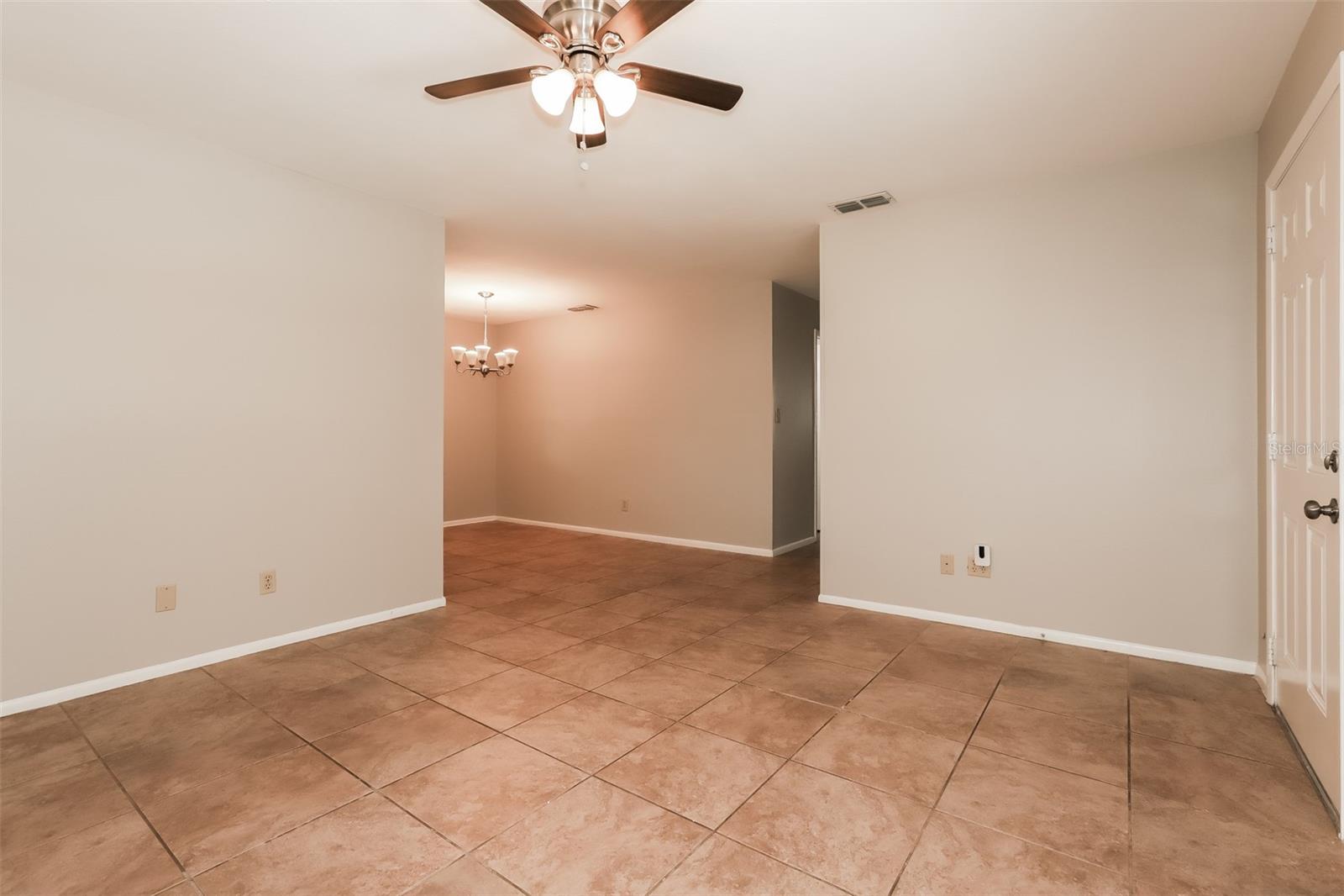 HIGHLAND COURT - Residential Lease