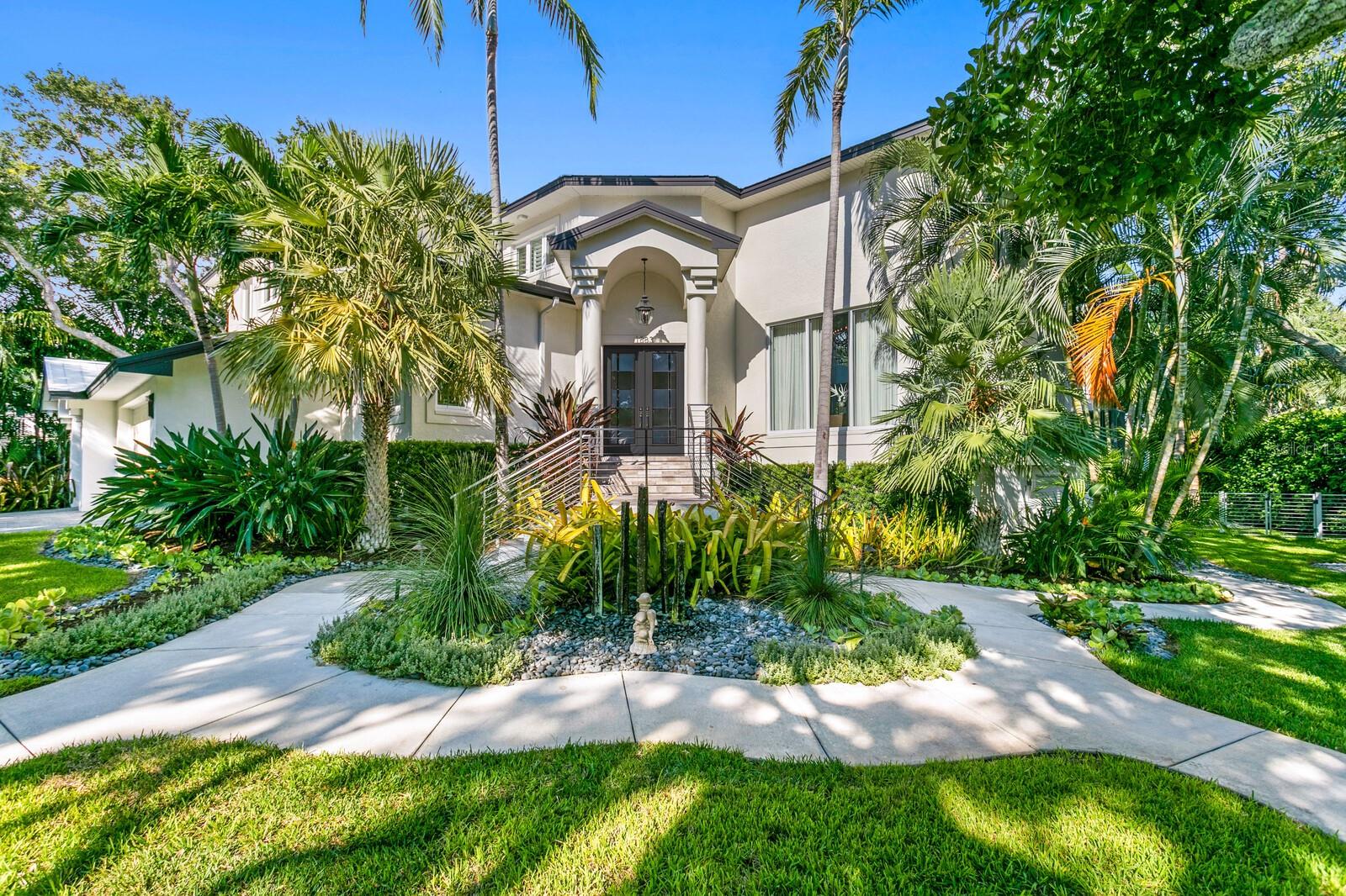 TIERRA VERDE - Residential