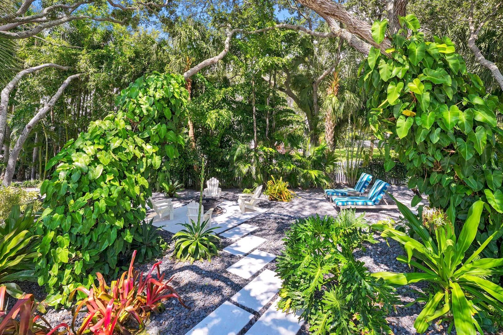 TIERRA VERDE - Residential