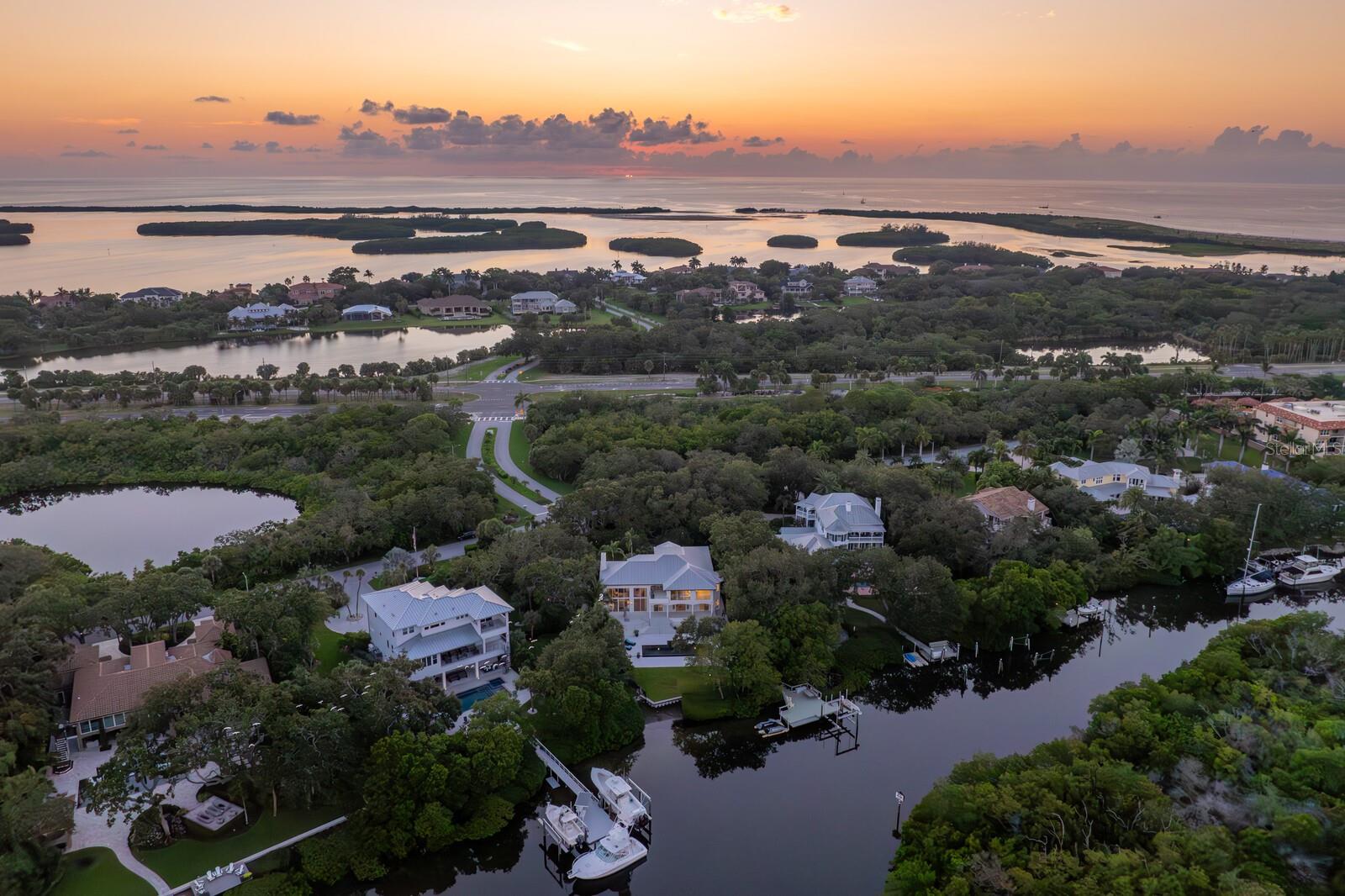 TIERRA VERDE - Residential