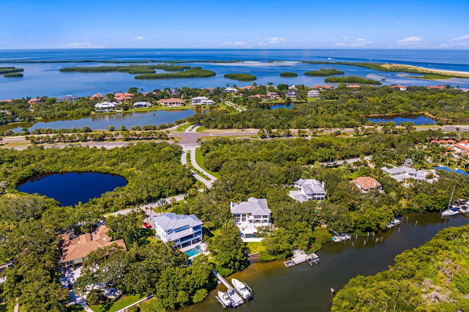 TIERRA VERDE - Residential