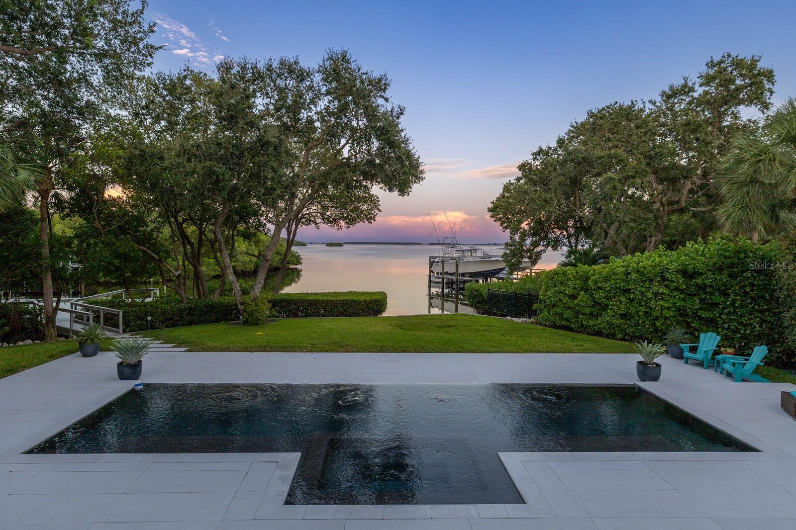 TIERRA VERDE - Residential