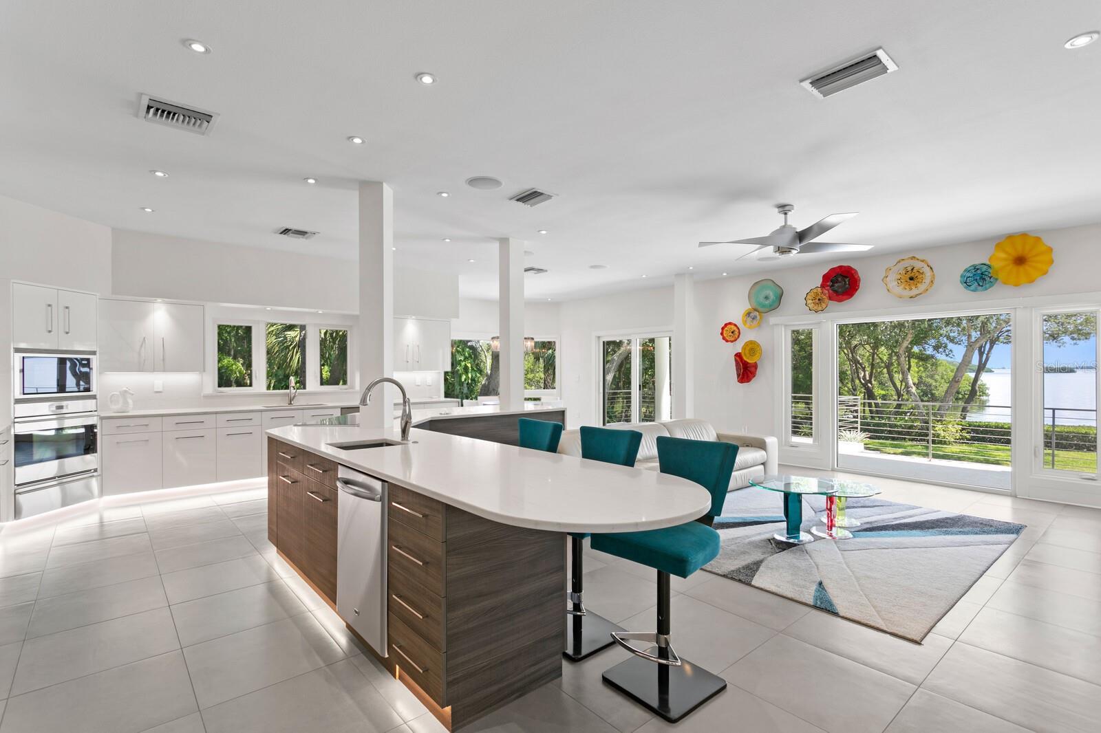 TIERRA VERDE - Residential