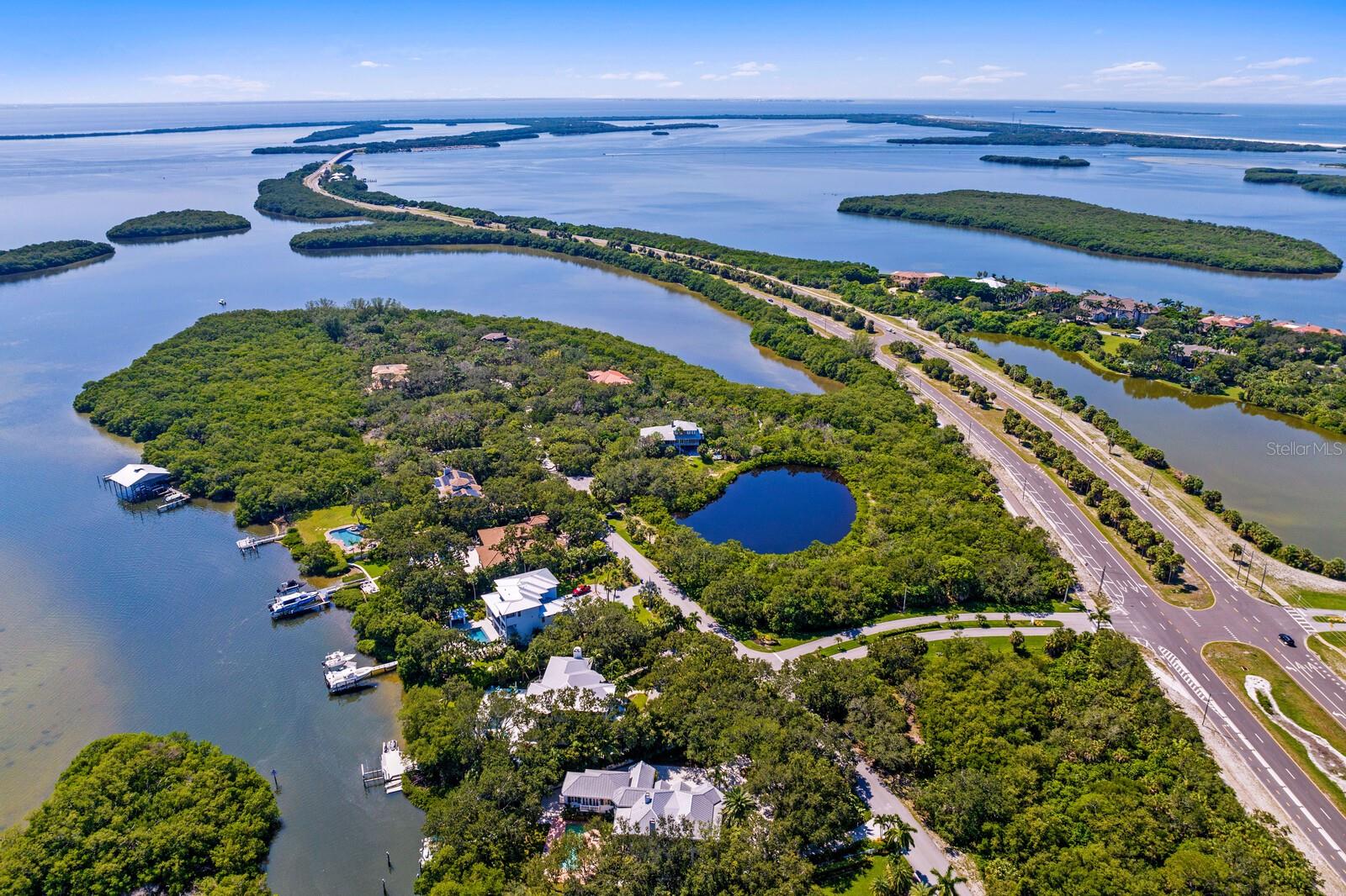 TIERRA VERDE - Residential