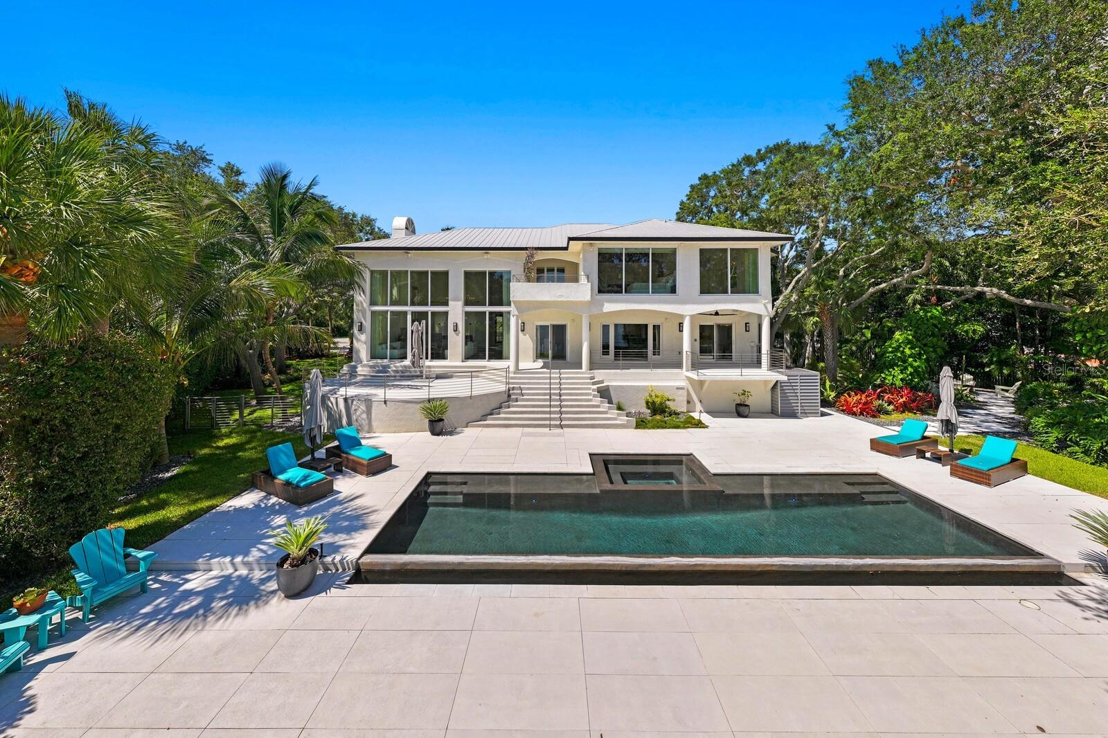 TIERRA VERDE - Residential