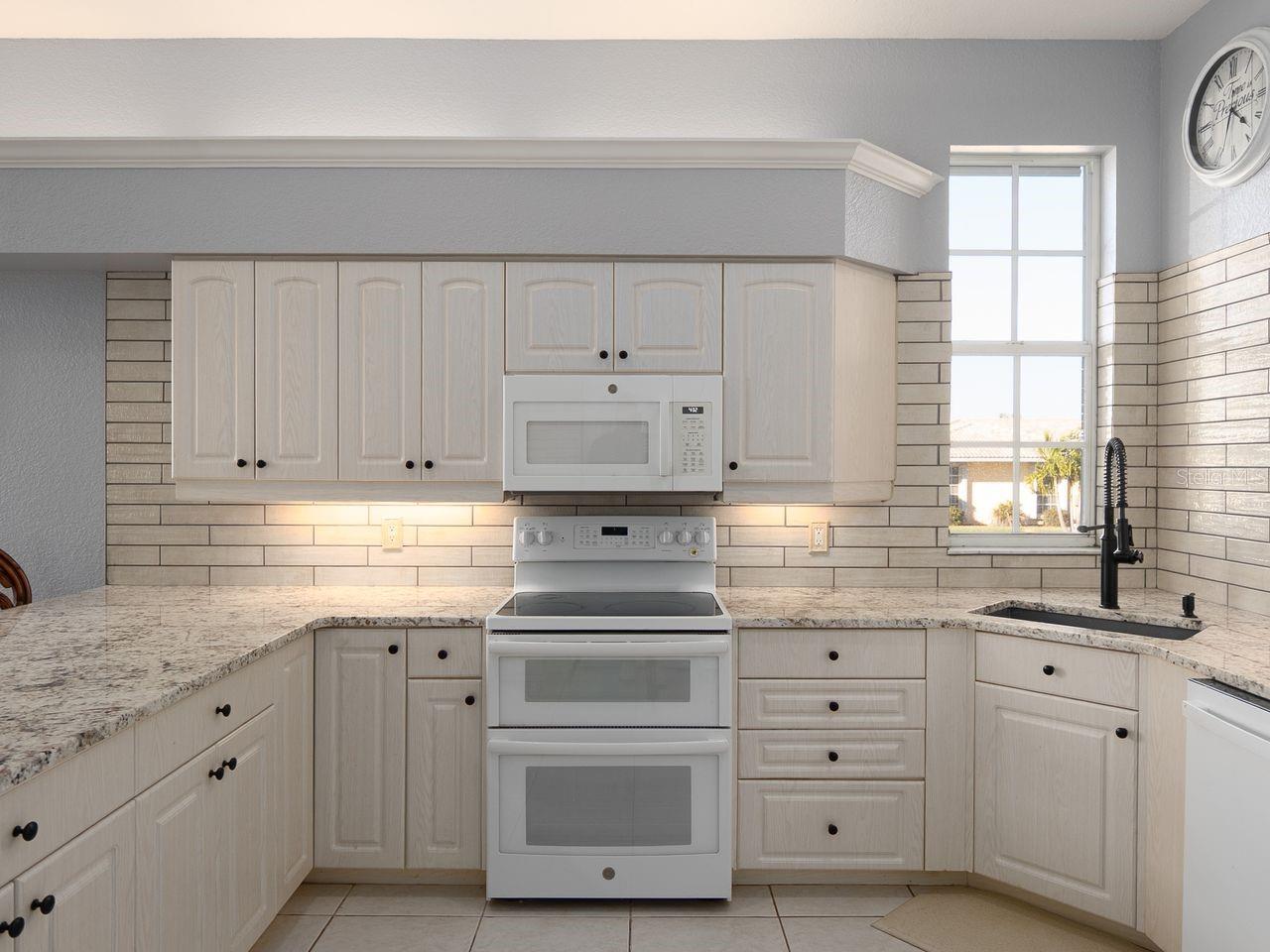 ENGLEWOOD ISLES SUB - Residential