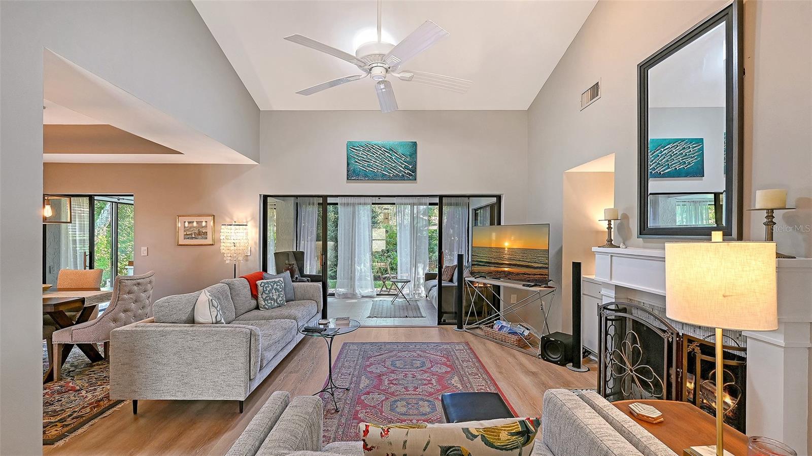 HAMMOCKS IV - Residential