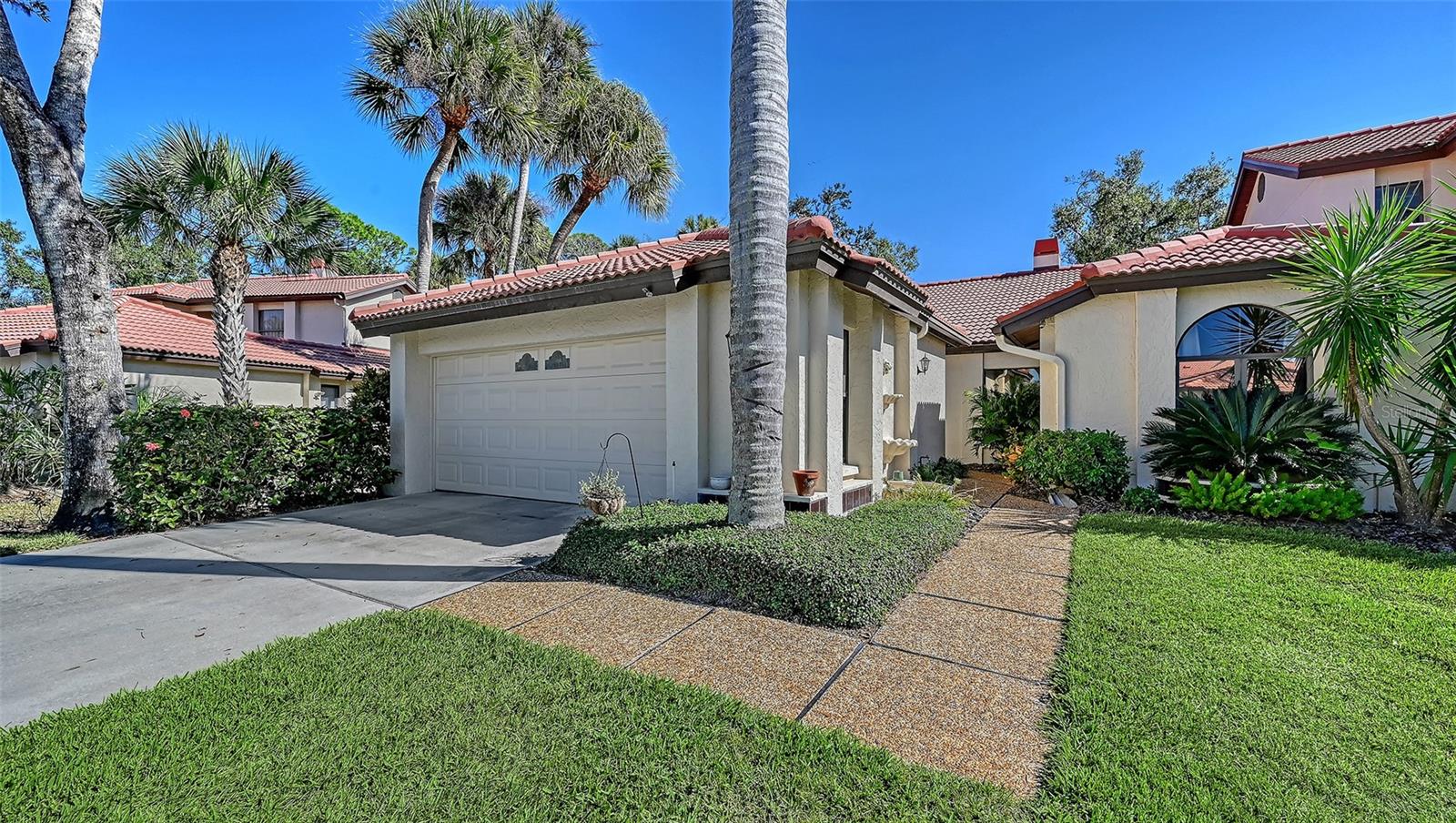 7360 OAK MOSS DRIVE 4