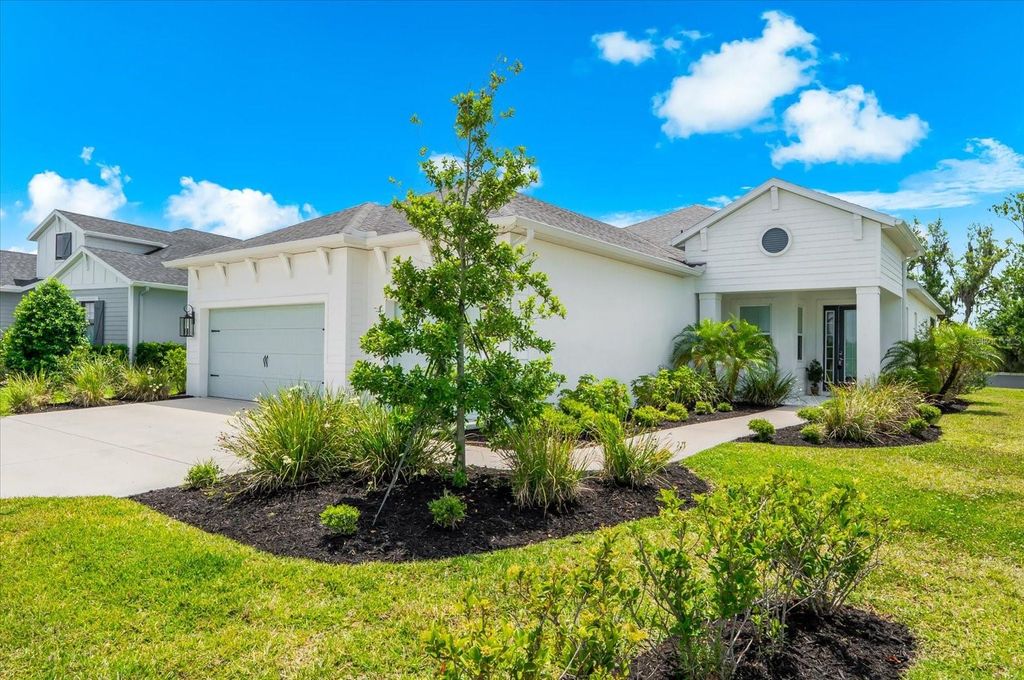 Photo of 13744 Old Creek Court, Parrish, FL 34219 (MLS # A4690703)