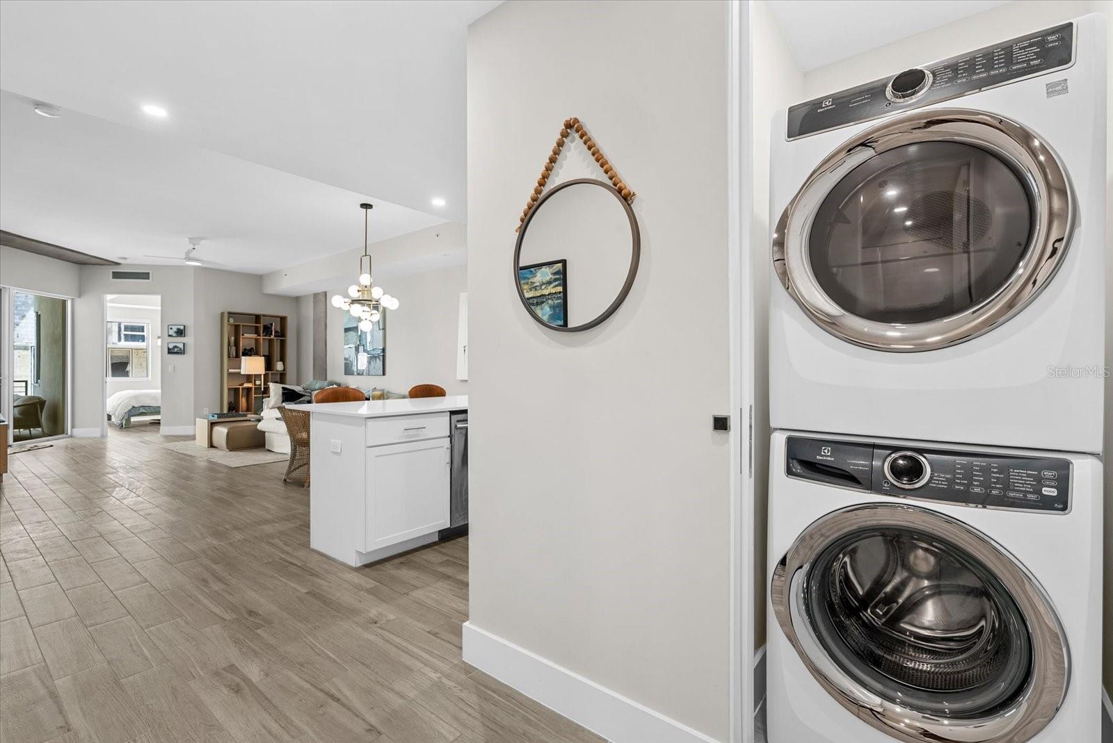 332 COCOANUT CONDOMINIUM - Residential