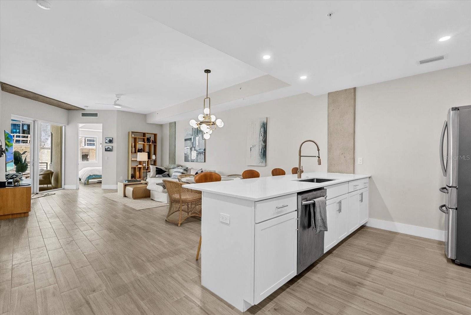 332 COCOANUT CONDOMINIUM - Residential