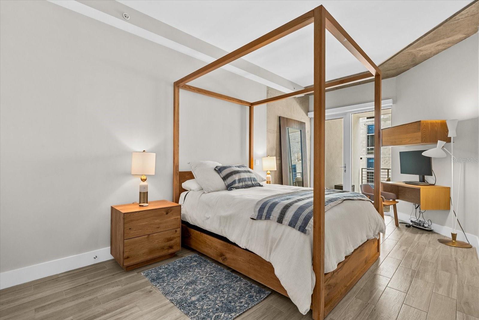 332 COCOANUT CONDOMINIUM - Residential