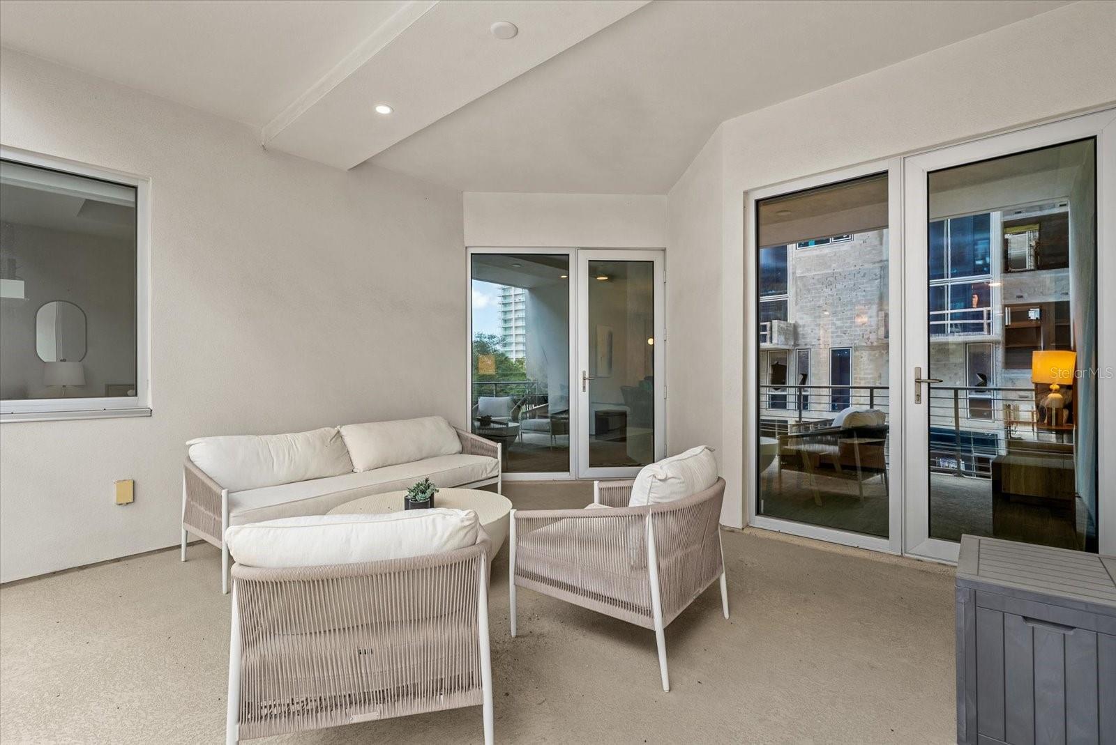 332 COCOANUT CONDOMINIUM - Residential