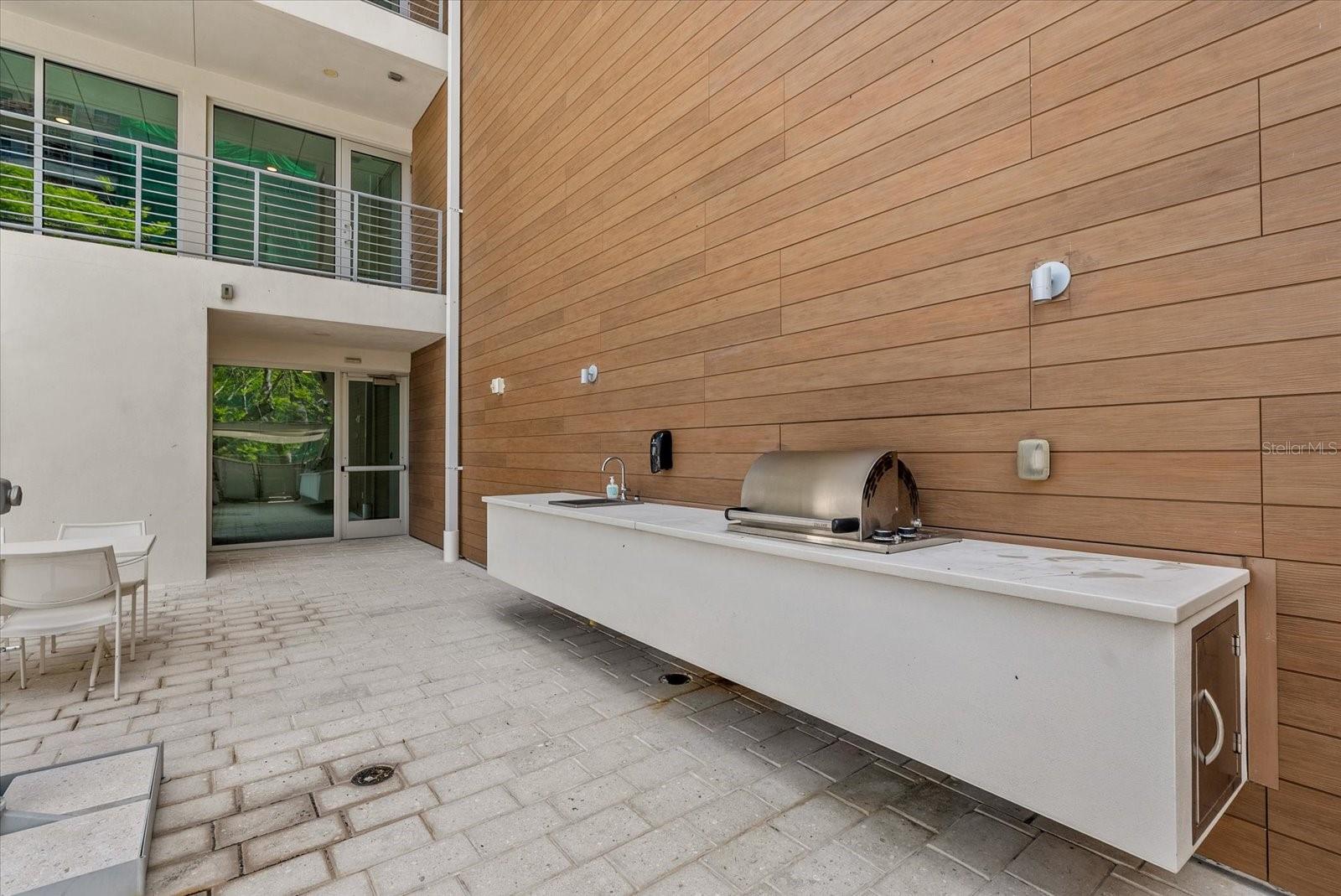 332 COCOANUT CONDOMINIUM - Residential