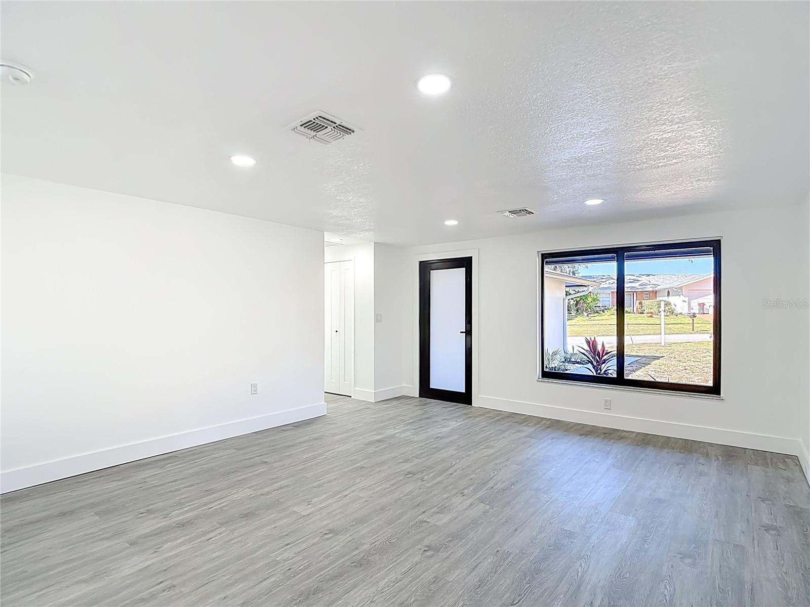 SAN CLEMENTE VILLAGE - Residential