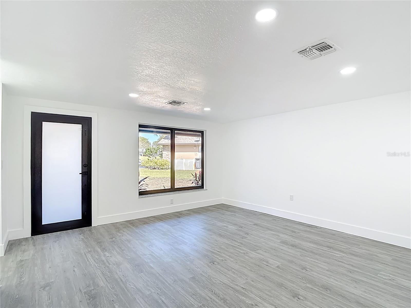 SAN CLEMENTE VILLAGE - Residential