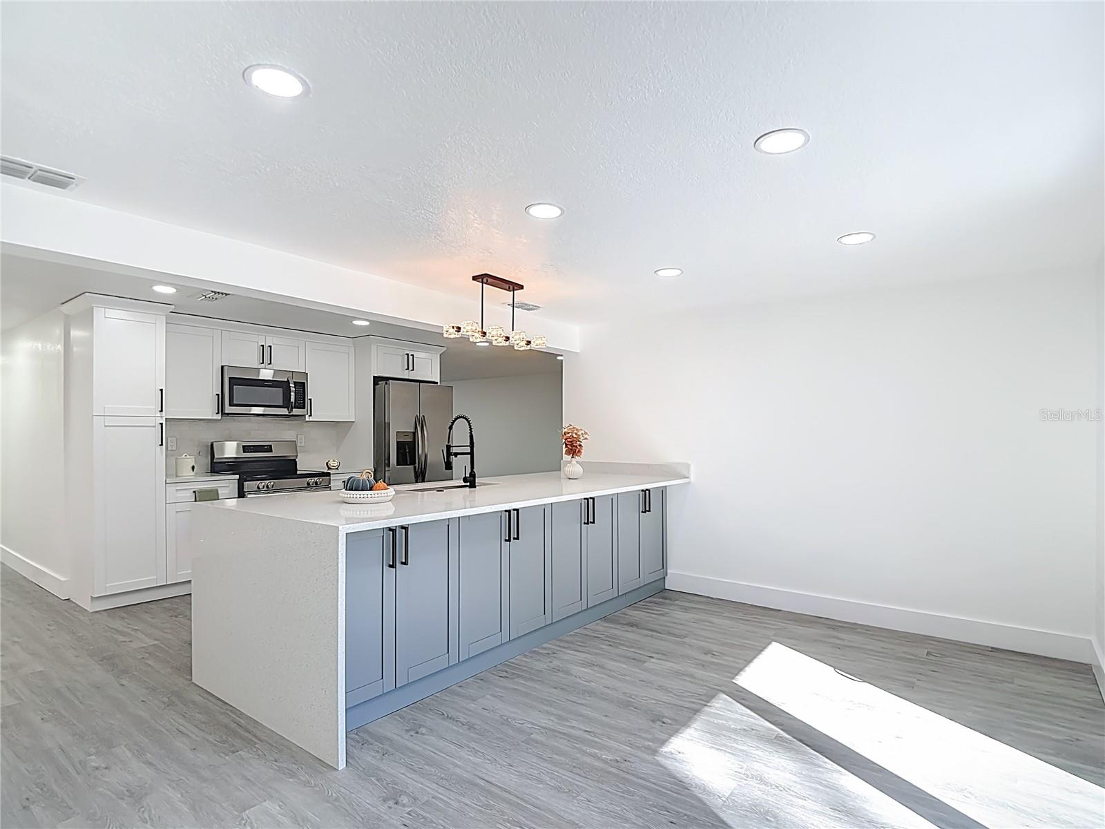 SAN CLEMENTE VILLAGE - Residential