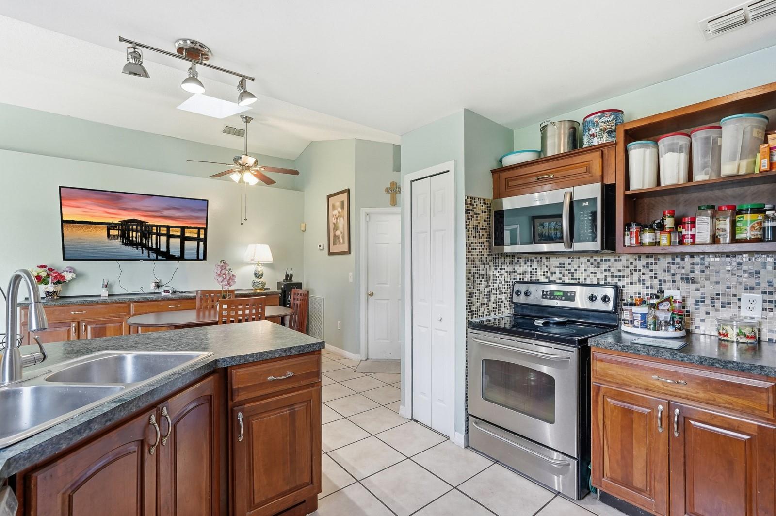 DELTONA LAKES UNIT 43 - Residential