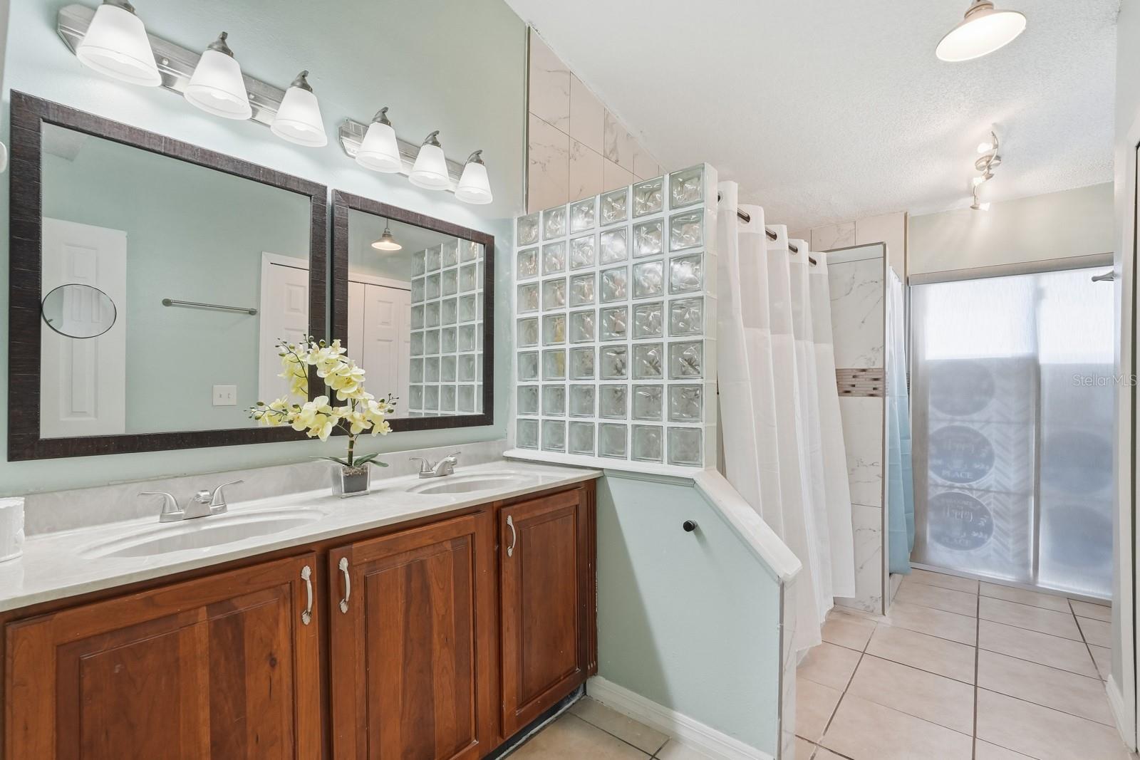 DELTONA LAKES UNIT 43 - Residential