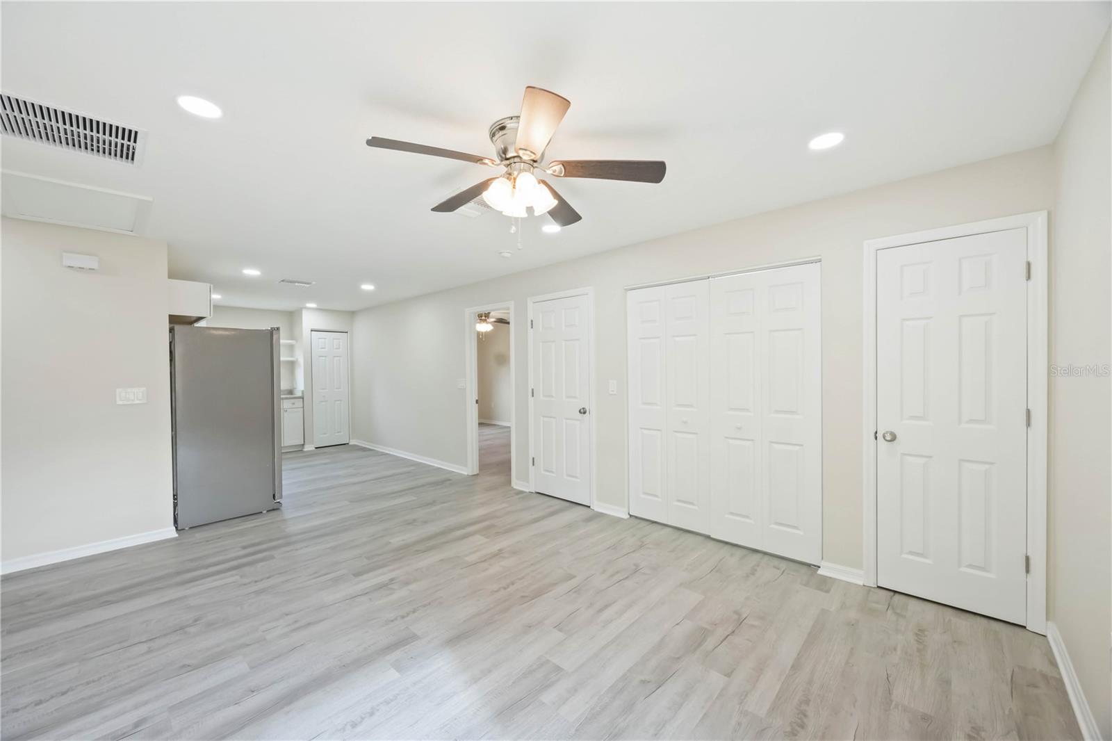 JULIA CURRY PLAT - Residential Income