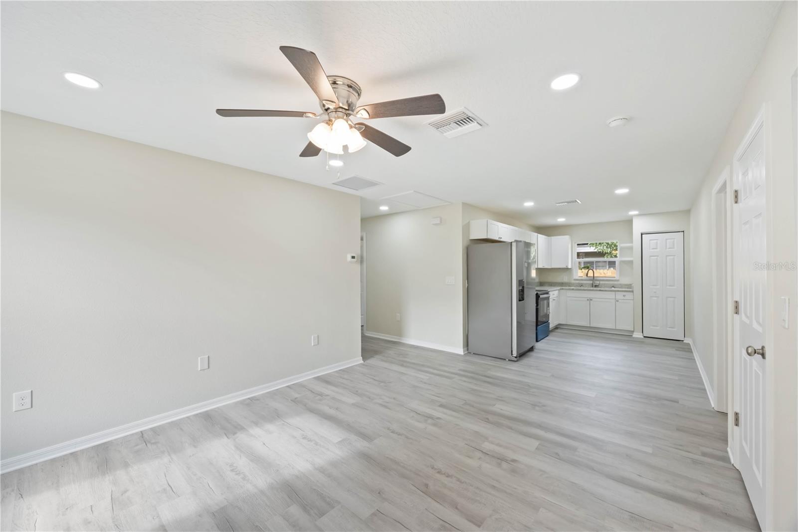 JULIA CURRY PLAT - Residential Income