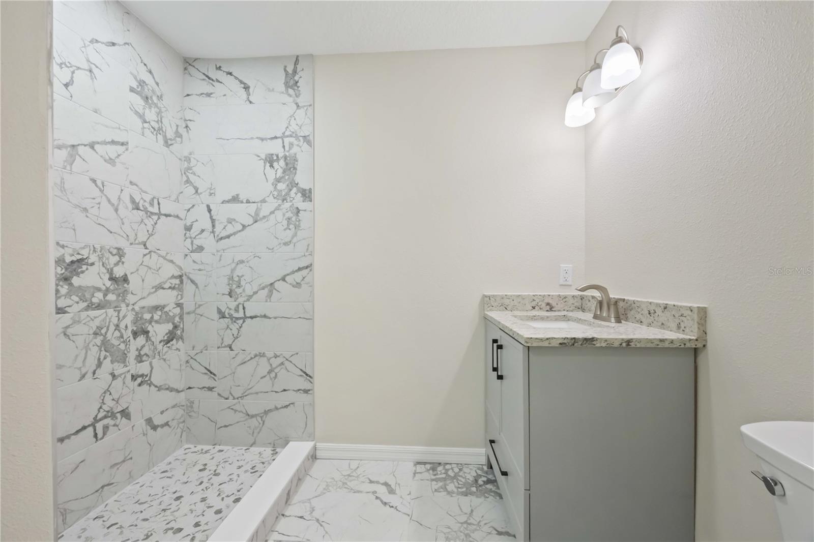 JULIA CURRY PLAT - Residential Income