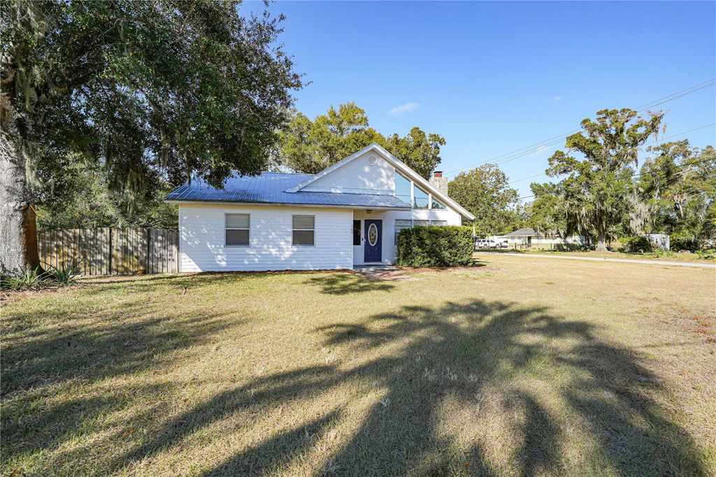 Photo of 709 N Johnson Avenue, Arcadia, FL 34266 (MLS # C7517750)